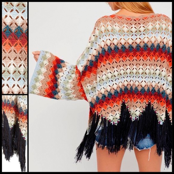 Free People Fringe Hem Crochet Wide Sleeve Poncho - Picture 4 of 9